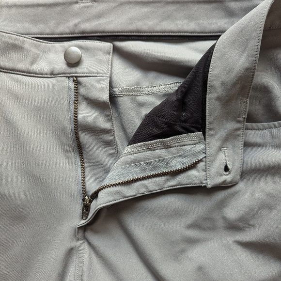 Lululemon ABC Pant Classic *34" in Light Cast - Picture 10 of 14
